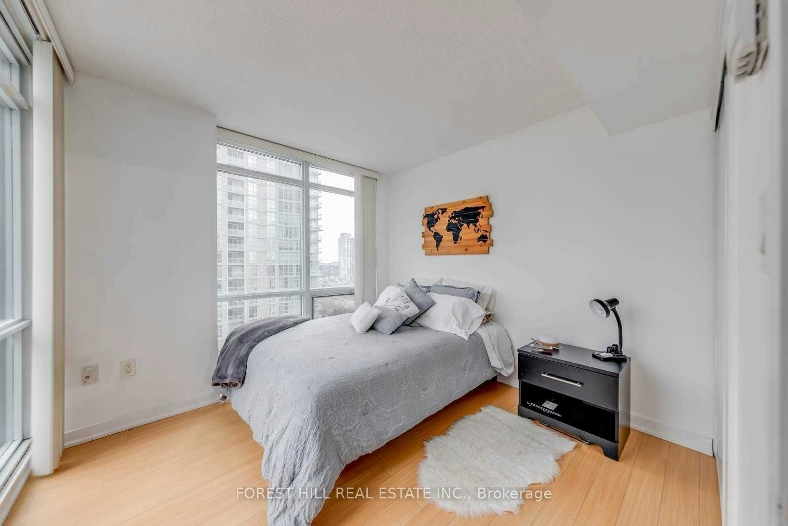 1006-11 Brunel Court, Toronto, ON, M5V 3Y3 - 4