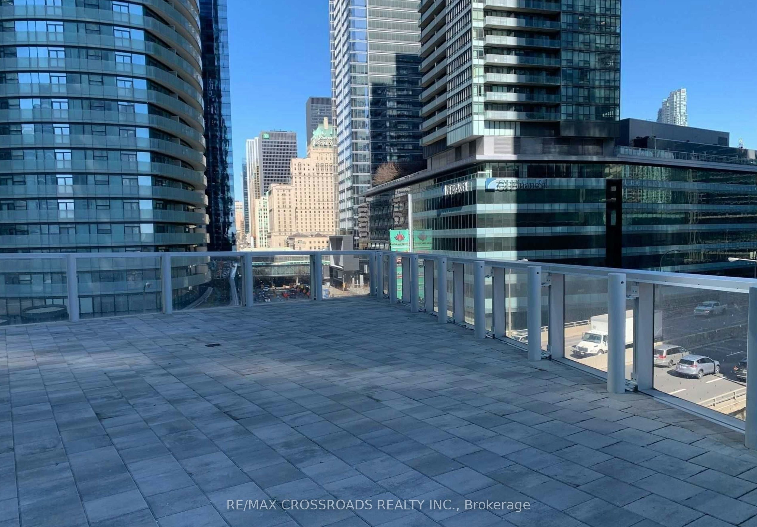803-10 York Street, Toronto, ON, M5J 2Z2 - 3