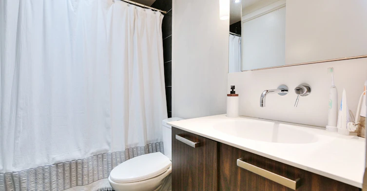 422-95 Bathurst Street, Toronto, ON, M5V 0H7 - 18
