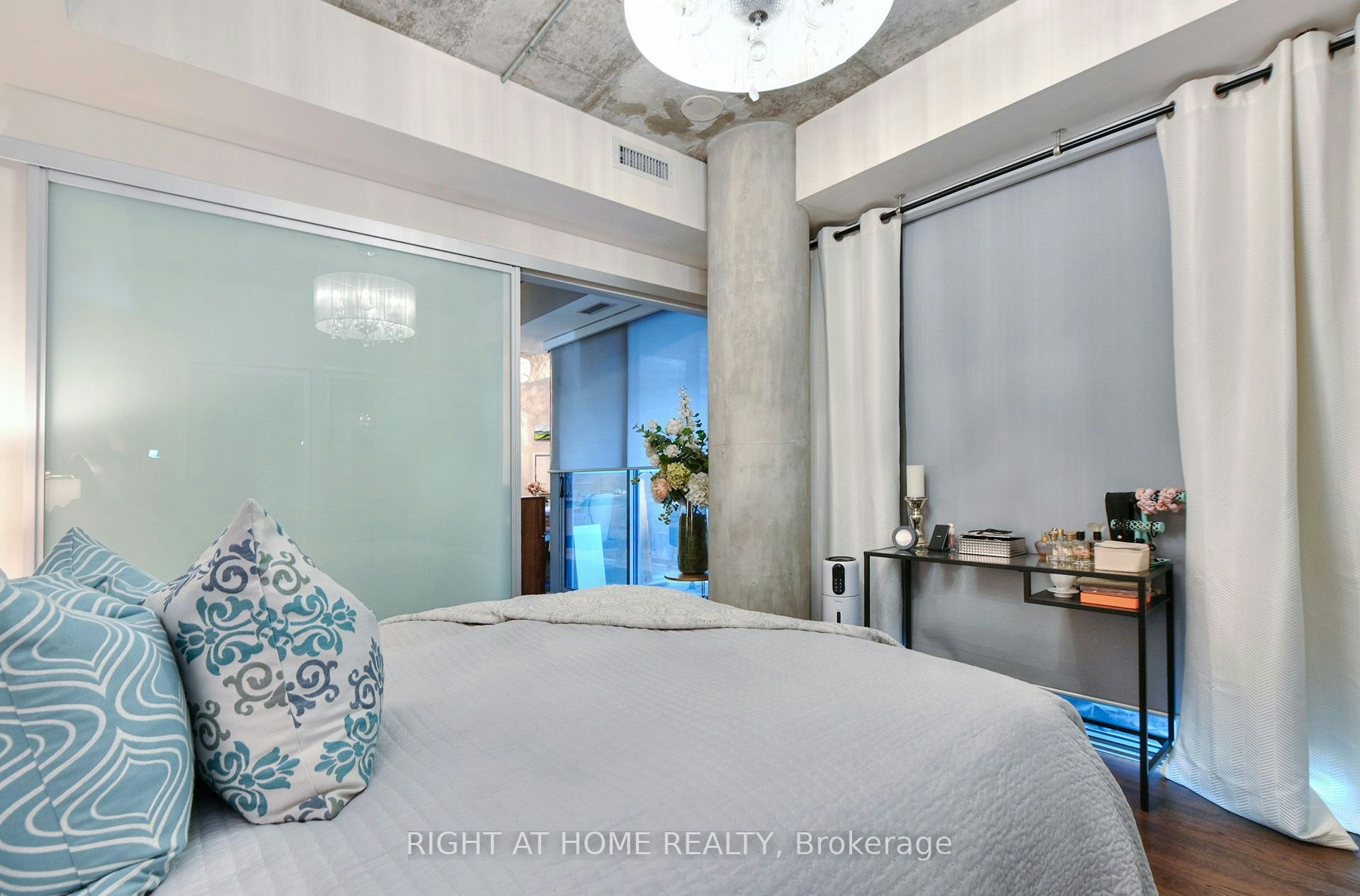422-95 Bathurst Street, Toronto, ON, M5V 0H7 - 16
