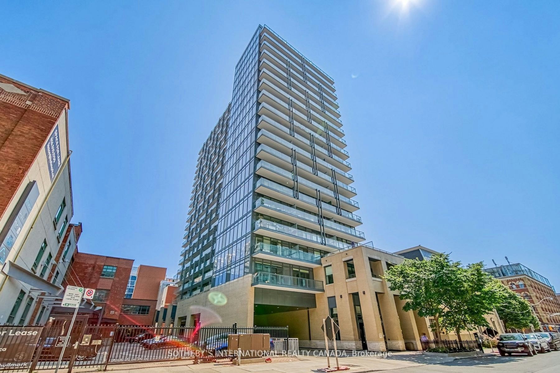 706-105 George Street, Toronto, ON, M5A 0L4