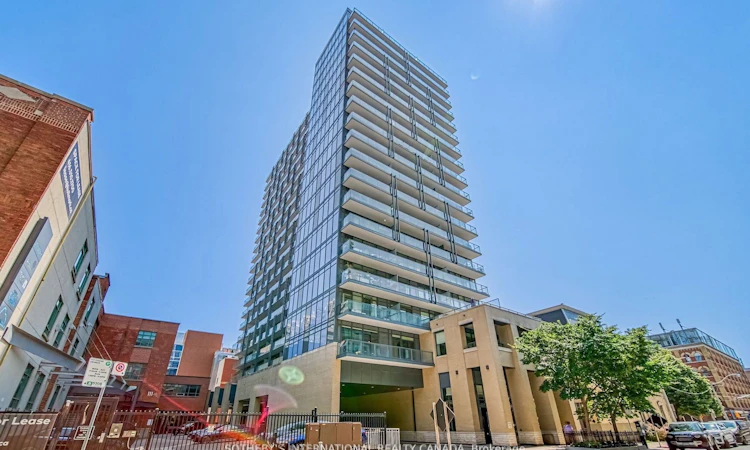 706-105 George Street