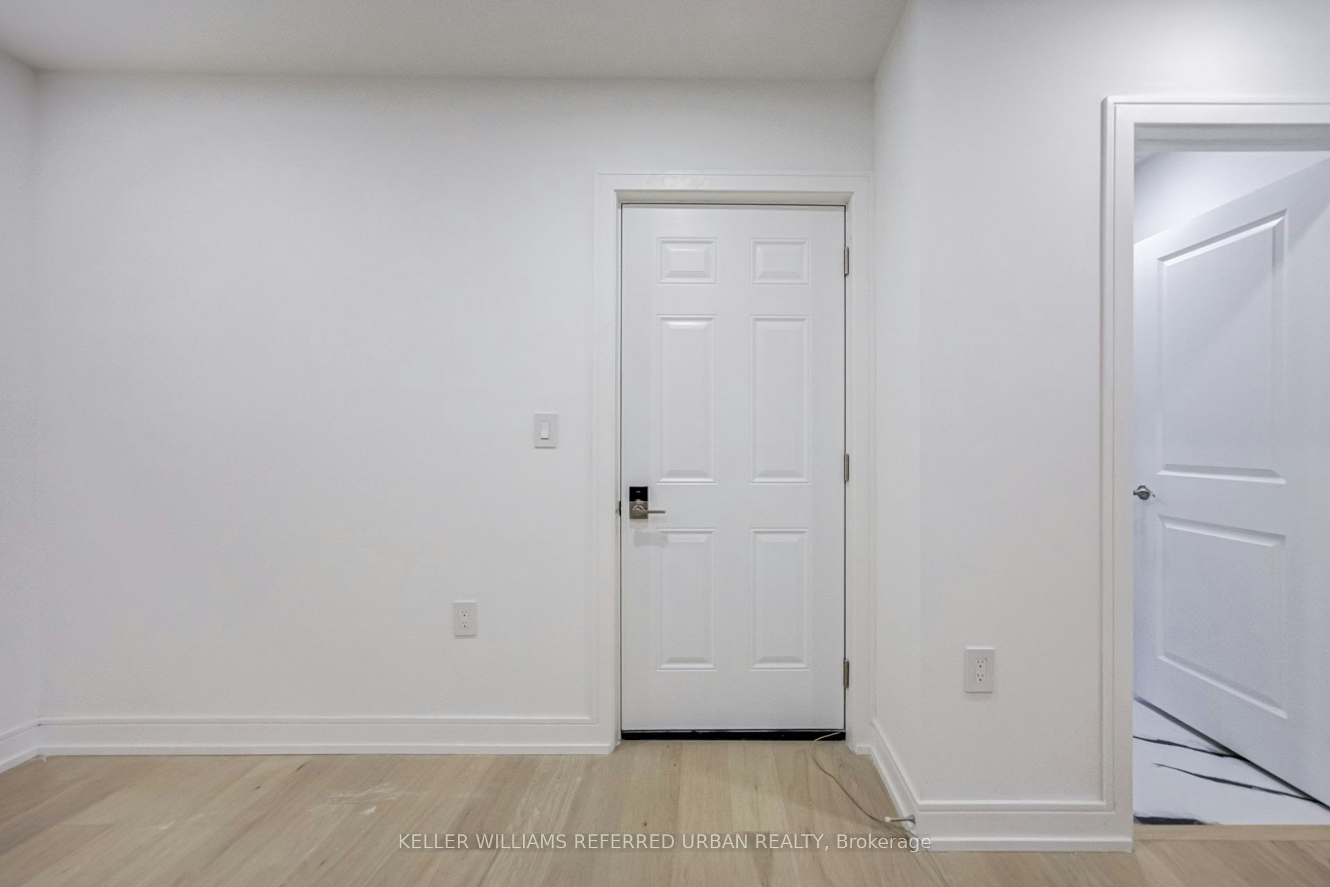 3455 Yonge Street, Toronto, ON, M4N 2N3 - 5