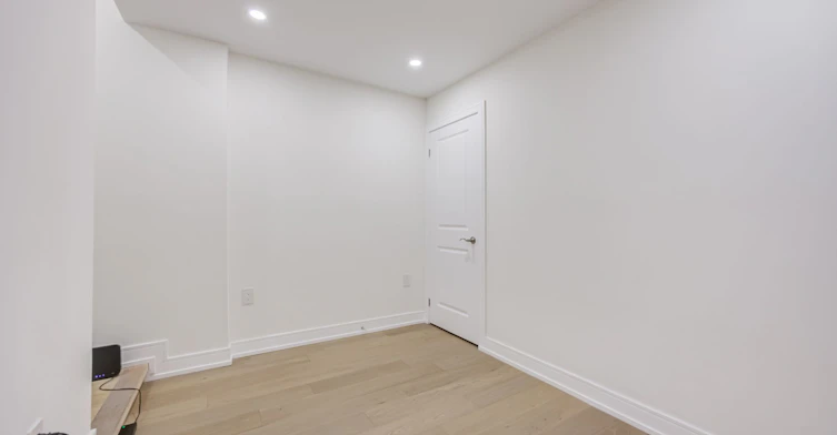 3455 Yonge Street, Toronto, ON, M4N 2N3 - 21