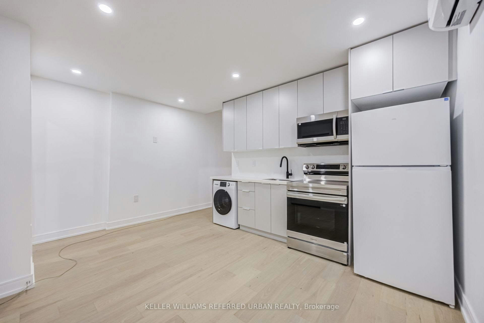 3455 Yonge Street, Toronto, ON, M4N 2N3 - 6
