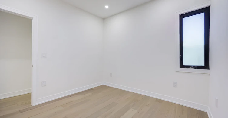 3455 Yonge Street, Toronto, ON, M4N 2N3 - 16