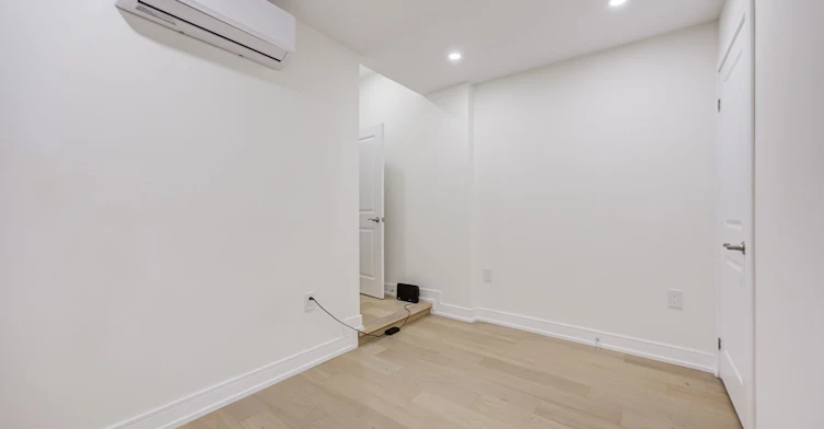 3455 Yonge Street, Toronto, ON, M4N 2N3 - 20