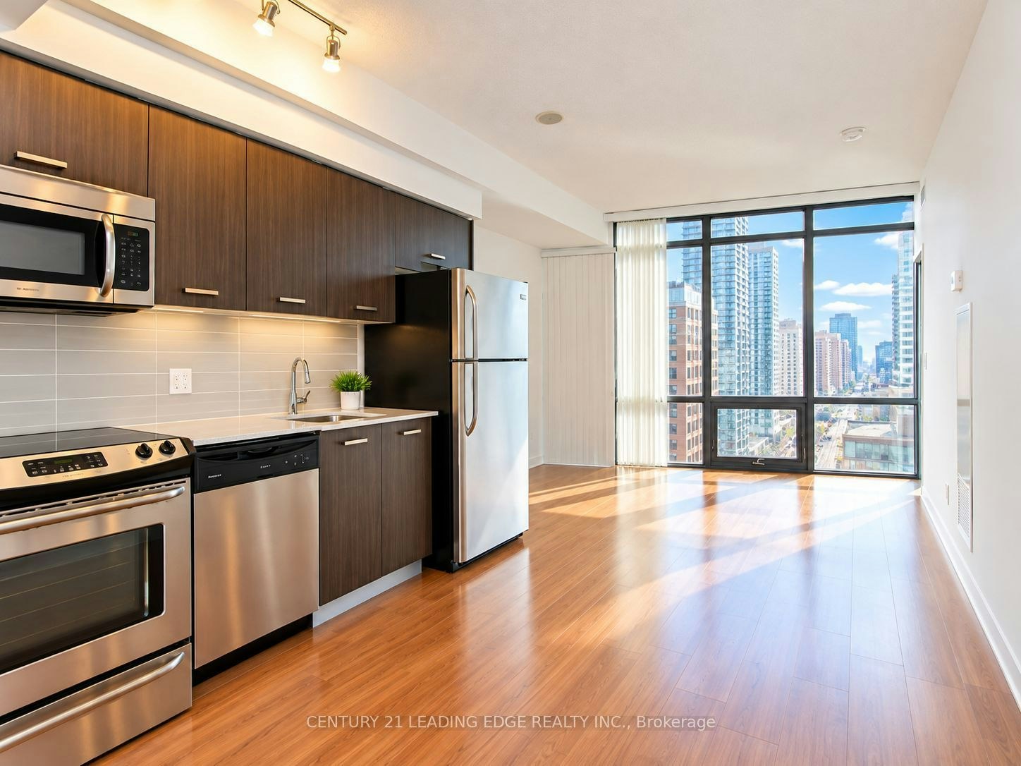 1009-832 Bay Street, Toronto, ON, M5S 1Z6