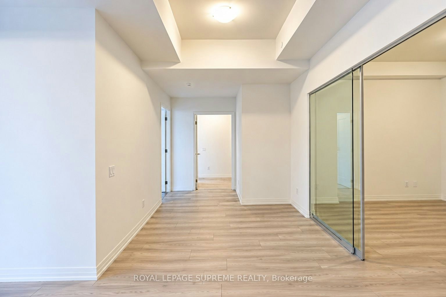810-400 King Street S, Toronto, ON, M5V 1K2 - 7