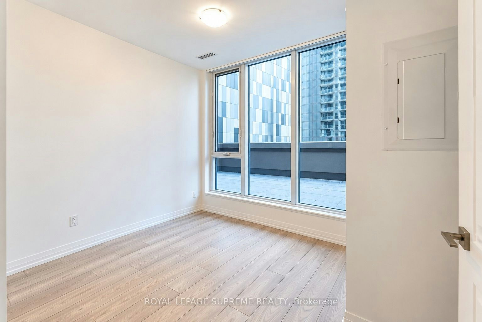 810-400 King Street S, Toronto, ON, M5V 1K2 - 15