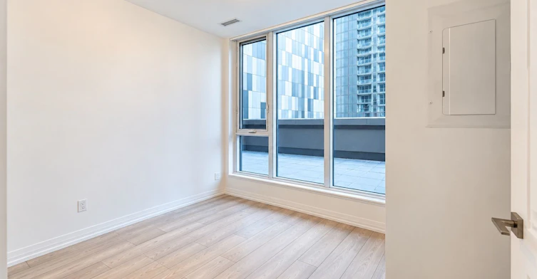 810-400 King Street S, Toronto, ON, M5V 1K2 - 15