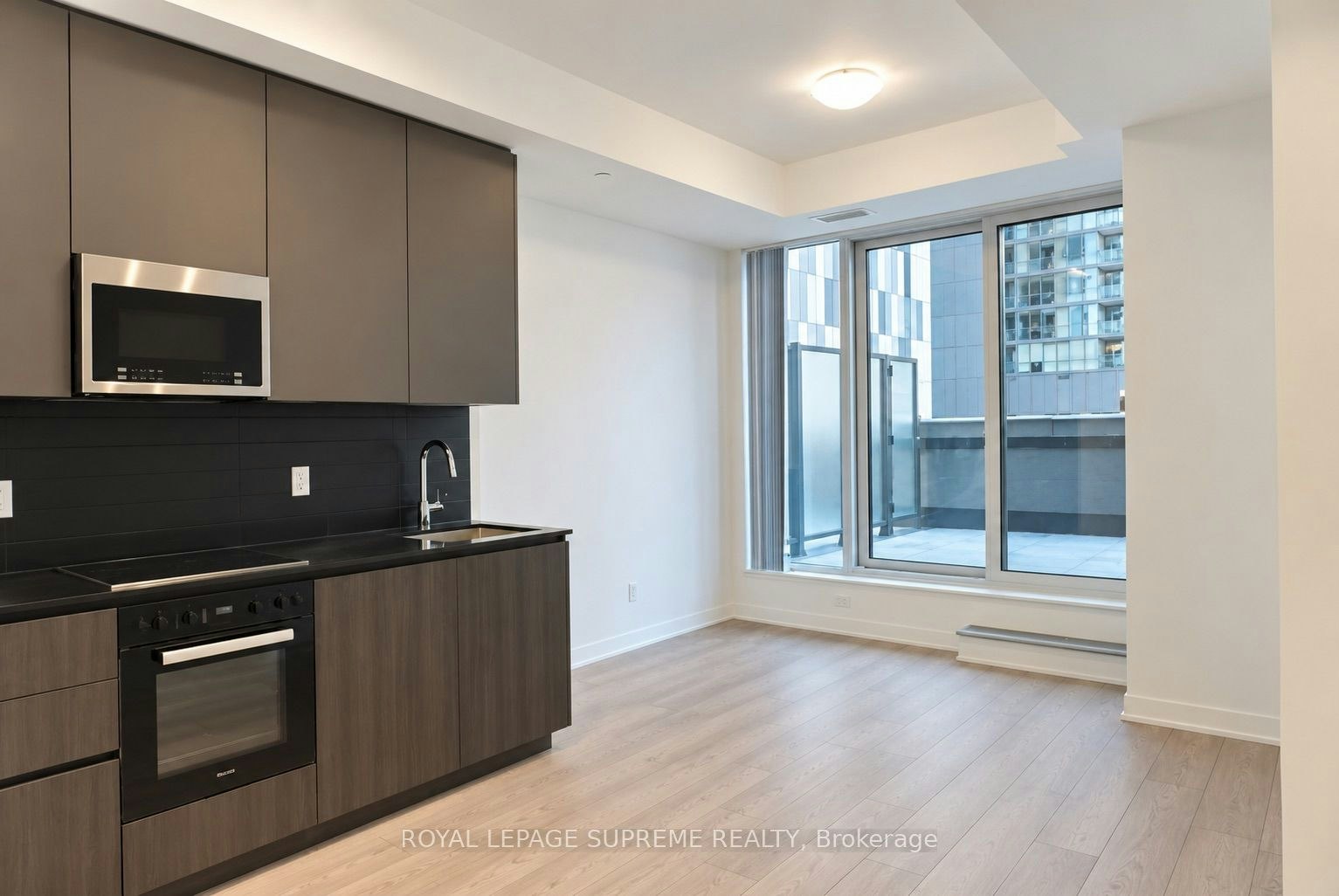 810-400 King Street S, Toronto, ON, M5V 1K2 - 14