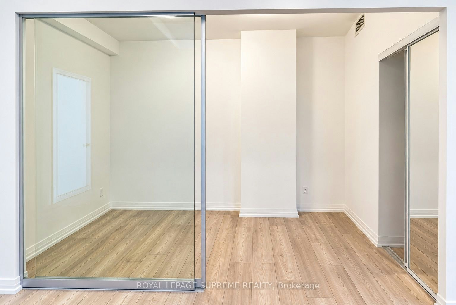 810-400 King Street S, Toronto, ON, M5V 1K2 - 11