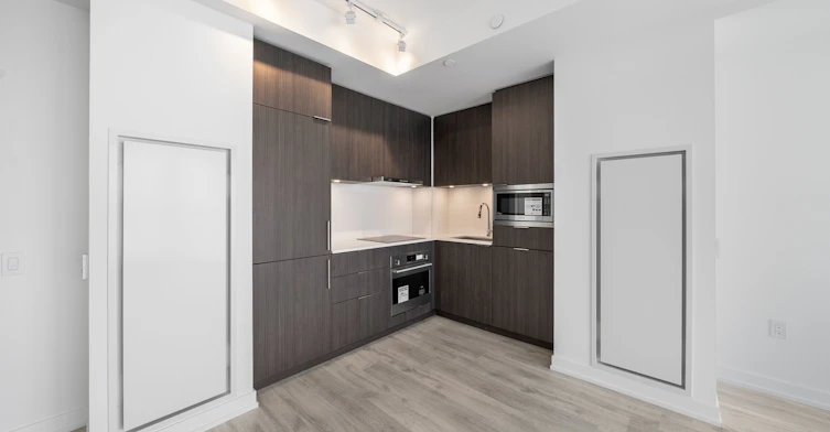 N2708-7 Golden Lion Heights, Toronto, ON, M2M 0C1 - 3