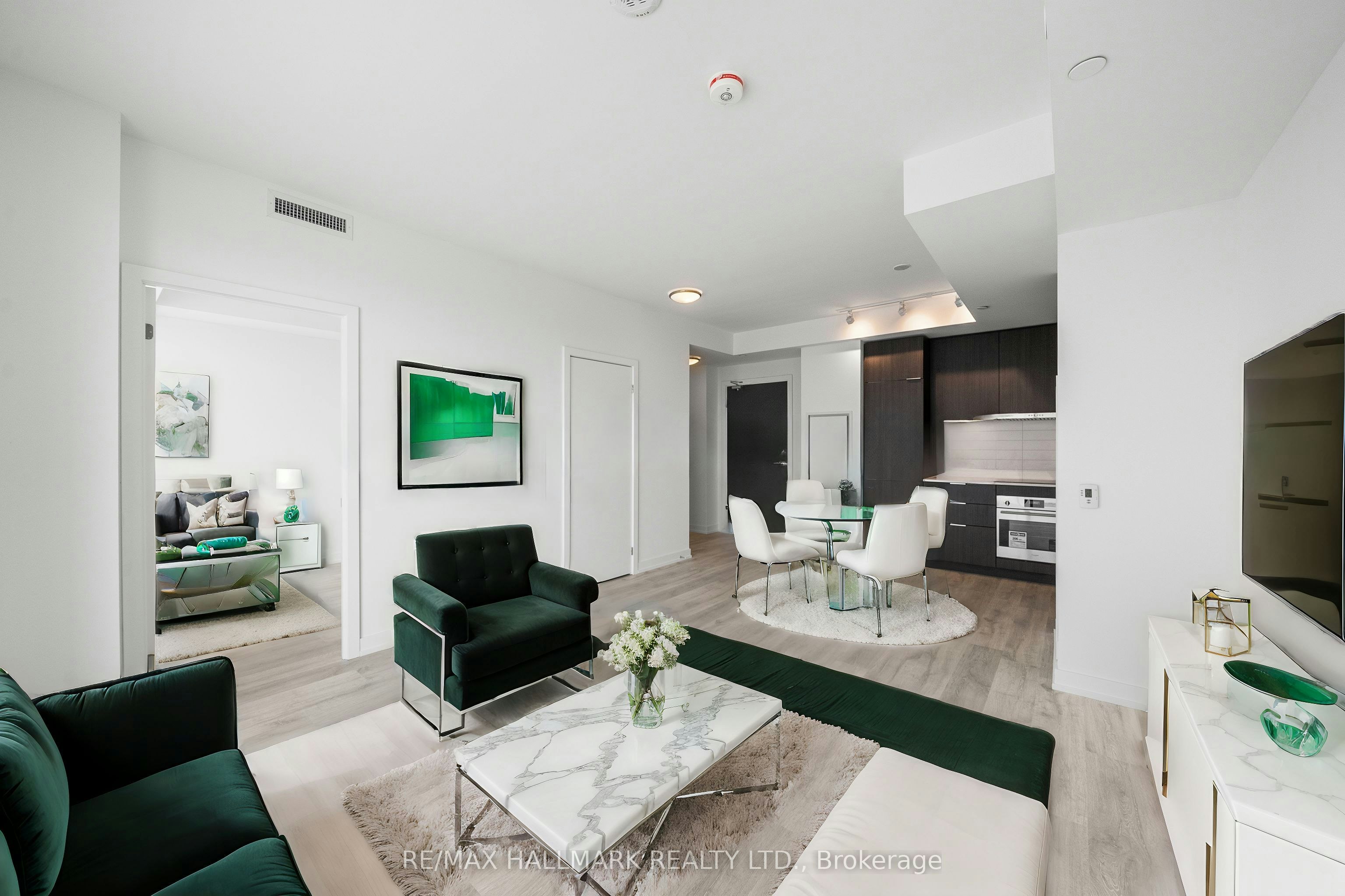 N2708-7 Golden Lion Heights, Toronto, ON, M2M 0C1 - 4