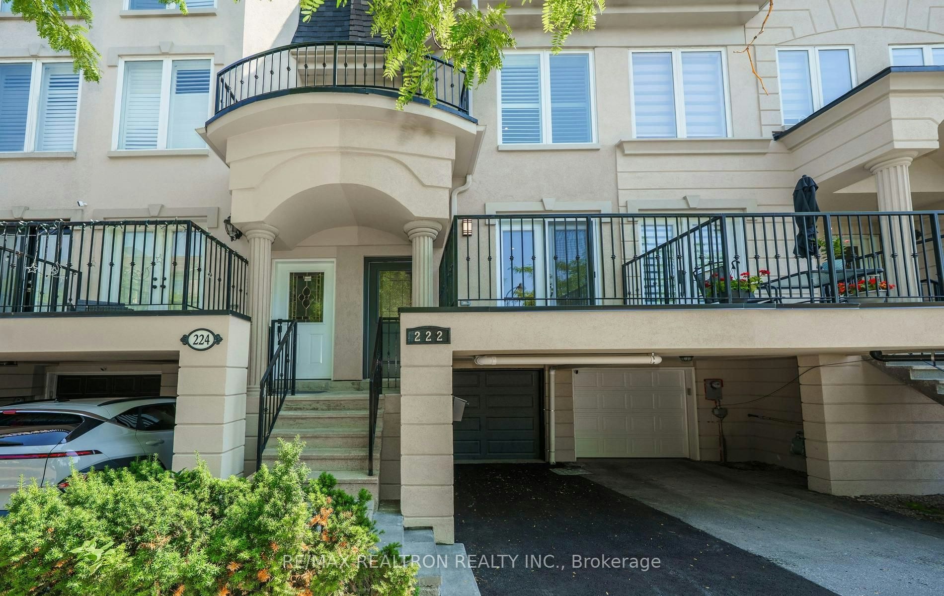 222 David Dunlap Circle, Toronto, ON, M3C 4C1