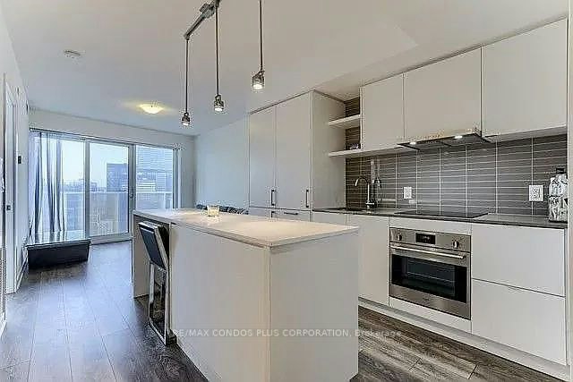 4403-100 Harbour Street, Toronto, ON, M5J 1B7 - 2
