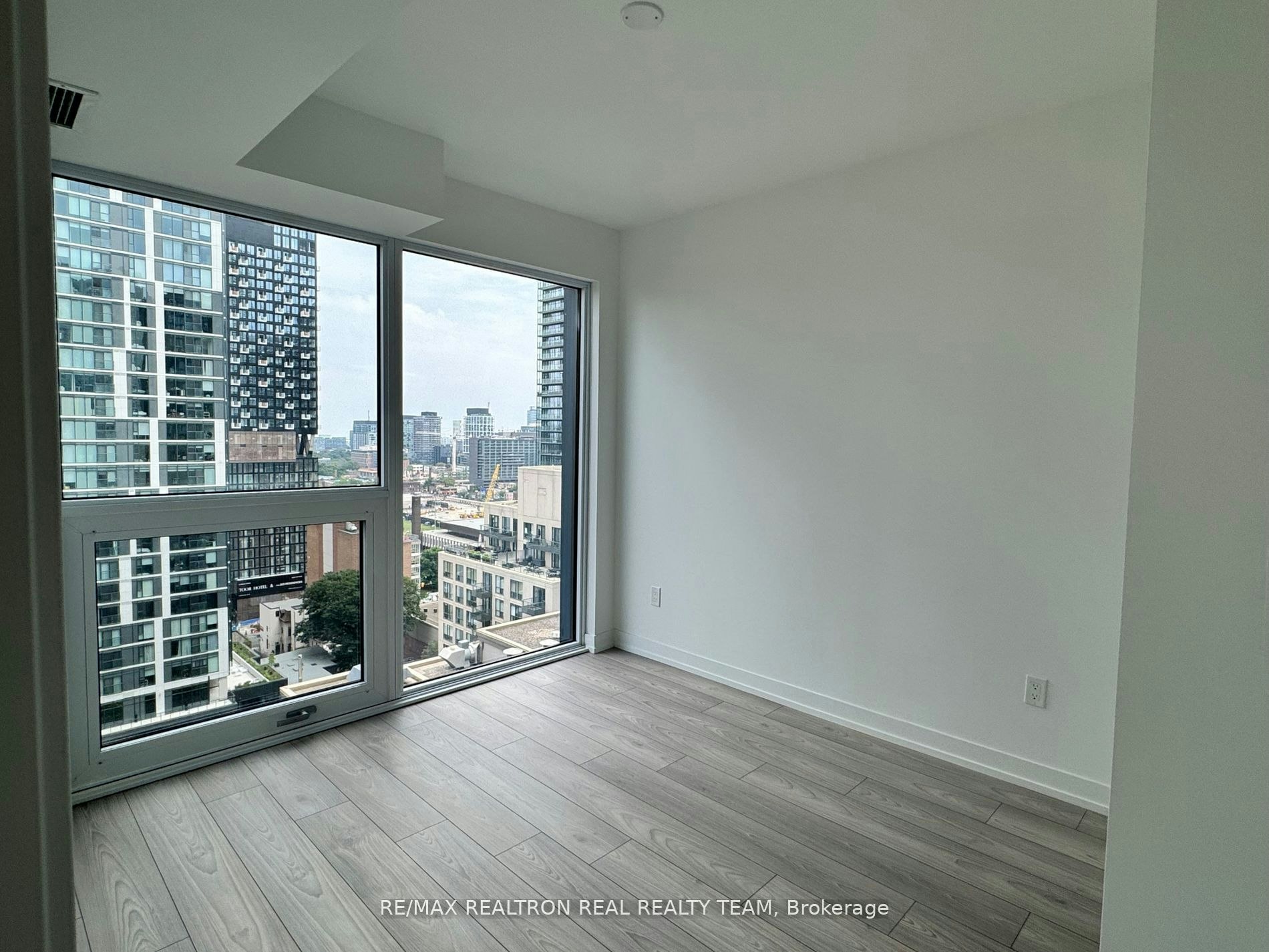 1902-82 Dalhousie Street, Toronto, ON, M9B 0C5 - 9