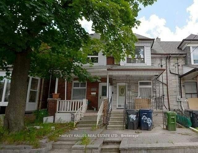 Lower-488 Lansdowne Avenue, Toronto, ON, M6H 3Y3