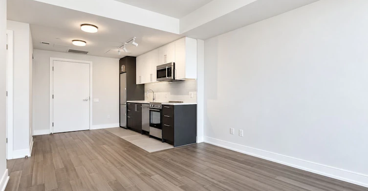 1004-664 Spadina Avenue, Toronto, ON, M5S 2H7 - 3