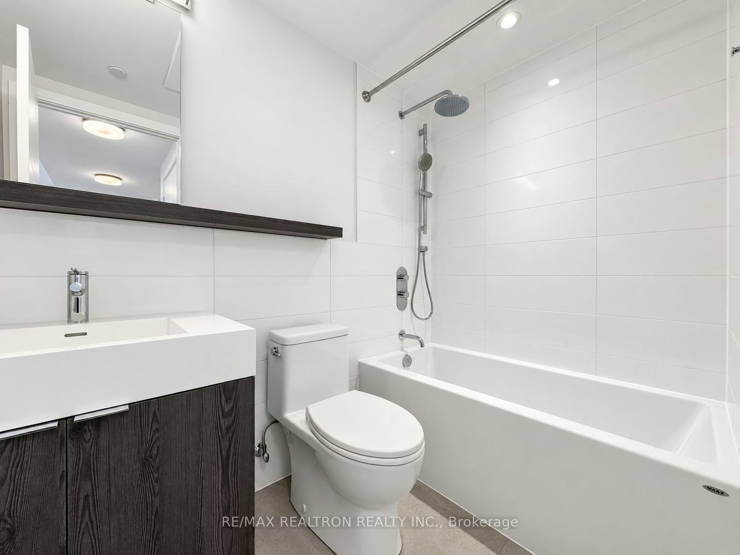 1004-664 Spadina Avenue, Toronto, ON, M5S 2H7 - 9