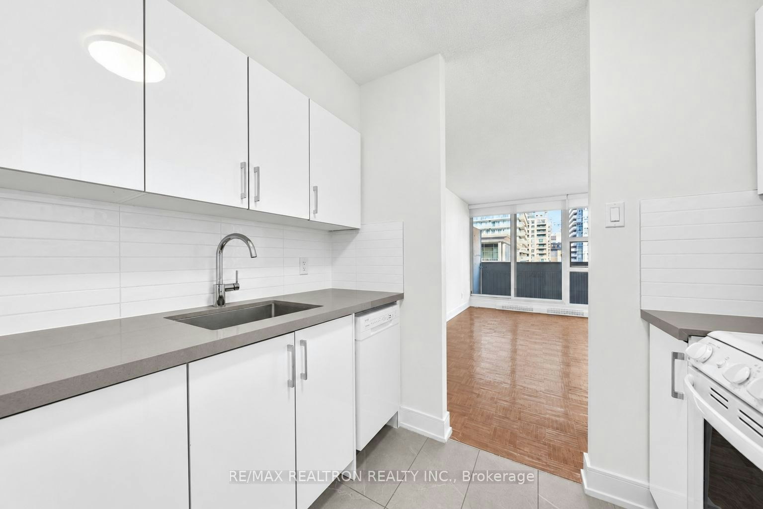 1108-33 Isabella Street, Toronto, ON, M4Y 2P7 - 5