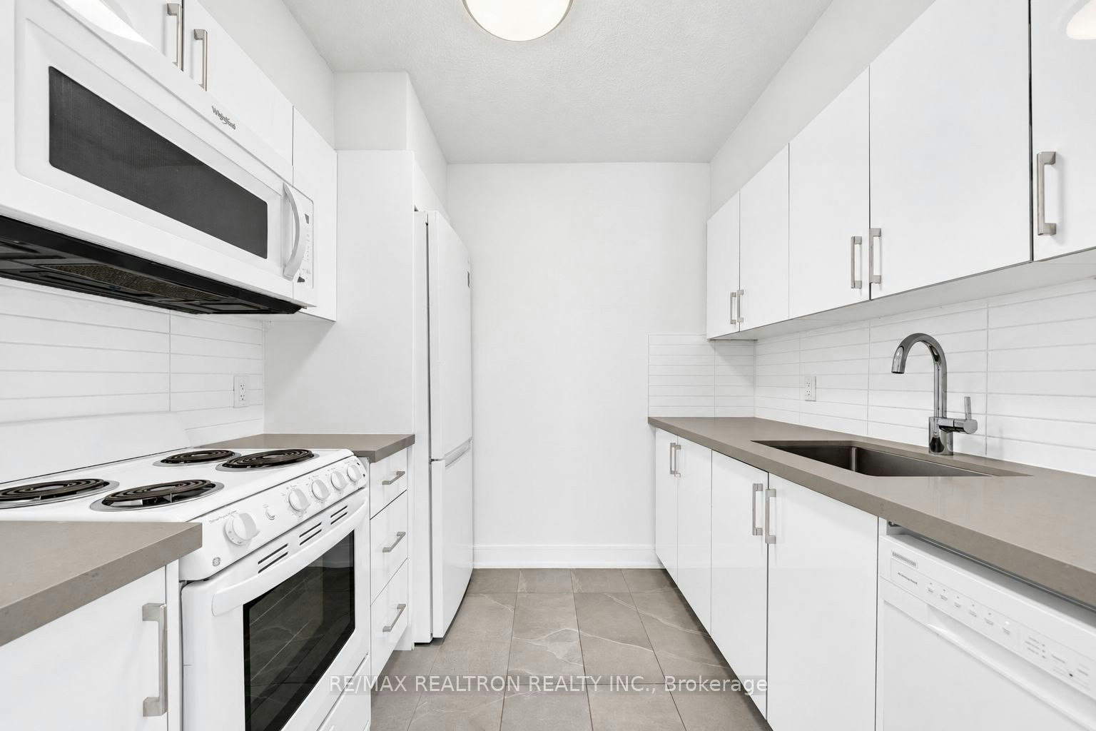 1108-33 Isabella Street, Toronto, ON, M4Y 2P7 - 4