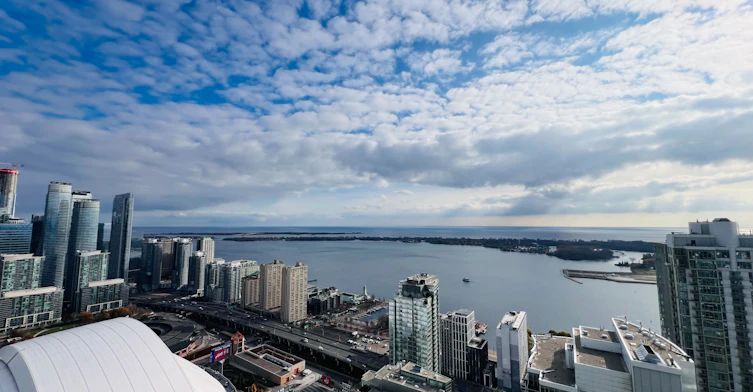 5607-1 Concord Cityplace Way, Toronto, ON, M5V 0X3