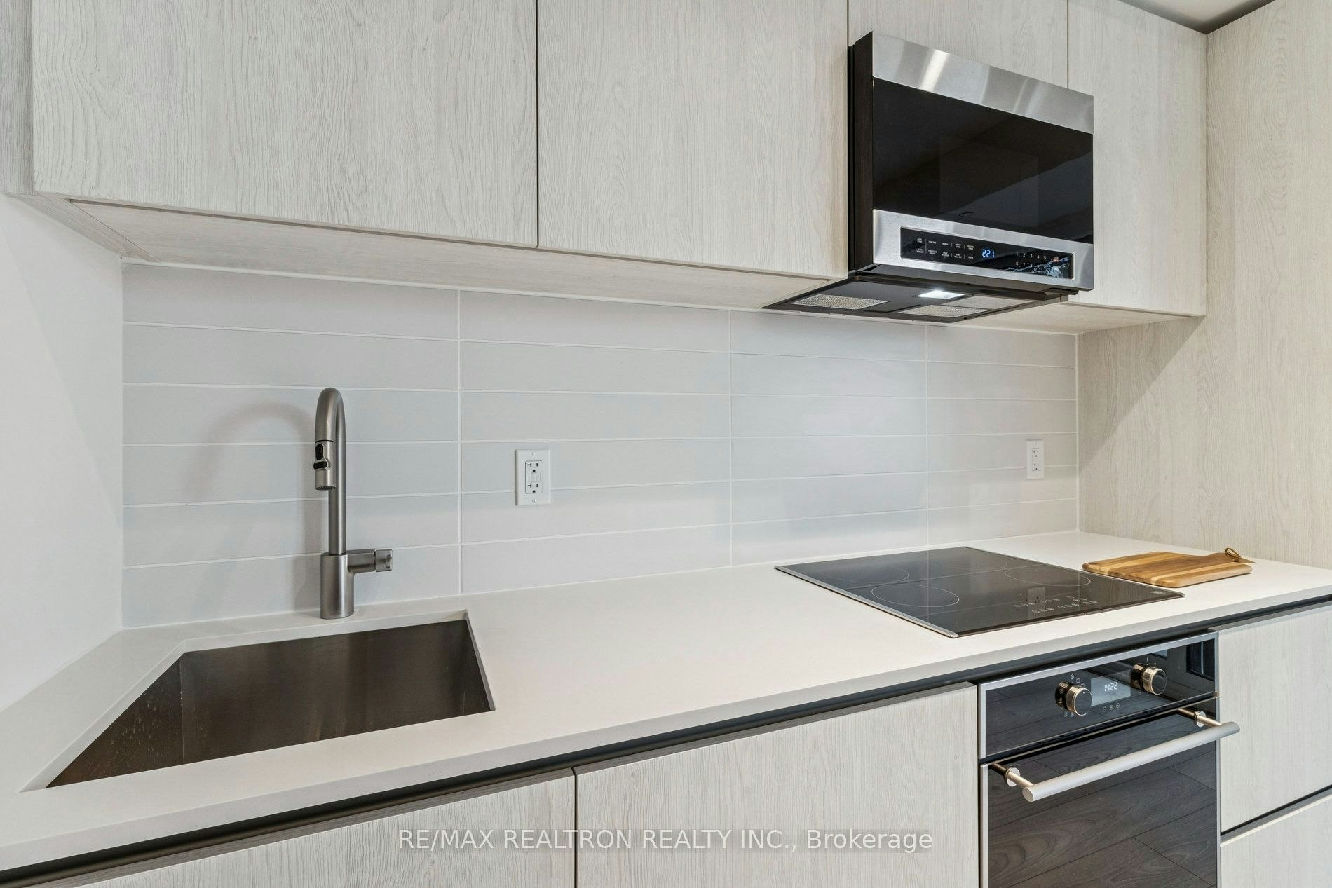 #502N-120 Broadway Avenue, Toronto, ON, M4P 1V6 - 15