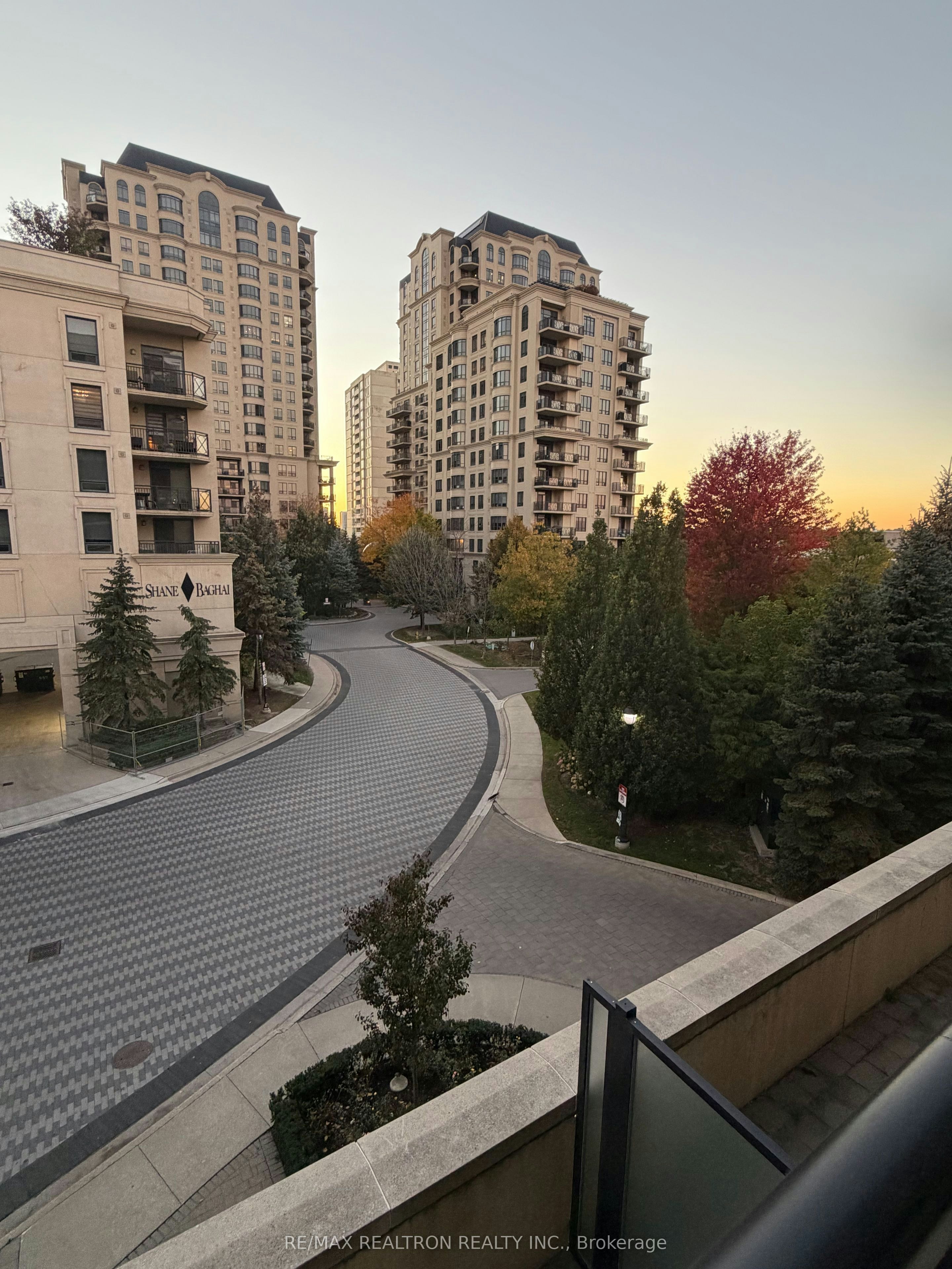 311-676 Sheppard Avenue E, Toronto, ON, M2K 3E7 - 2