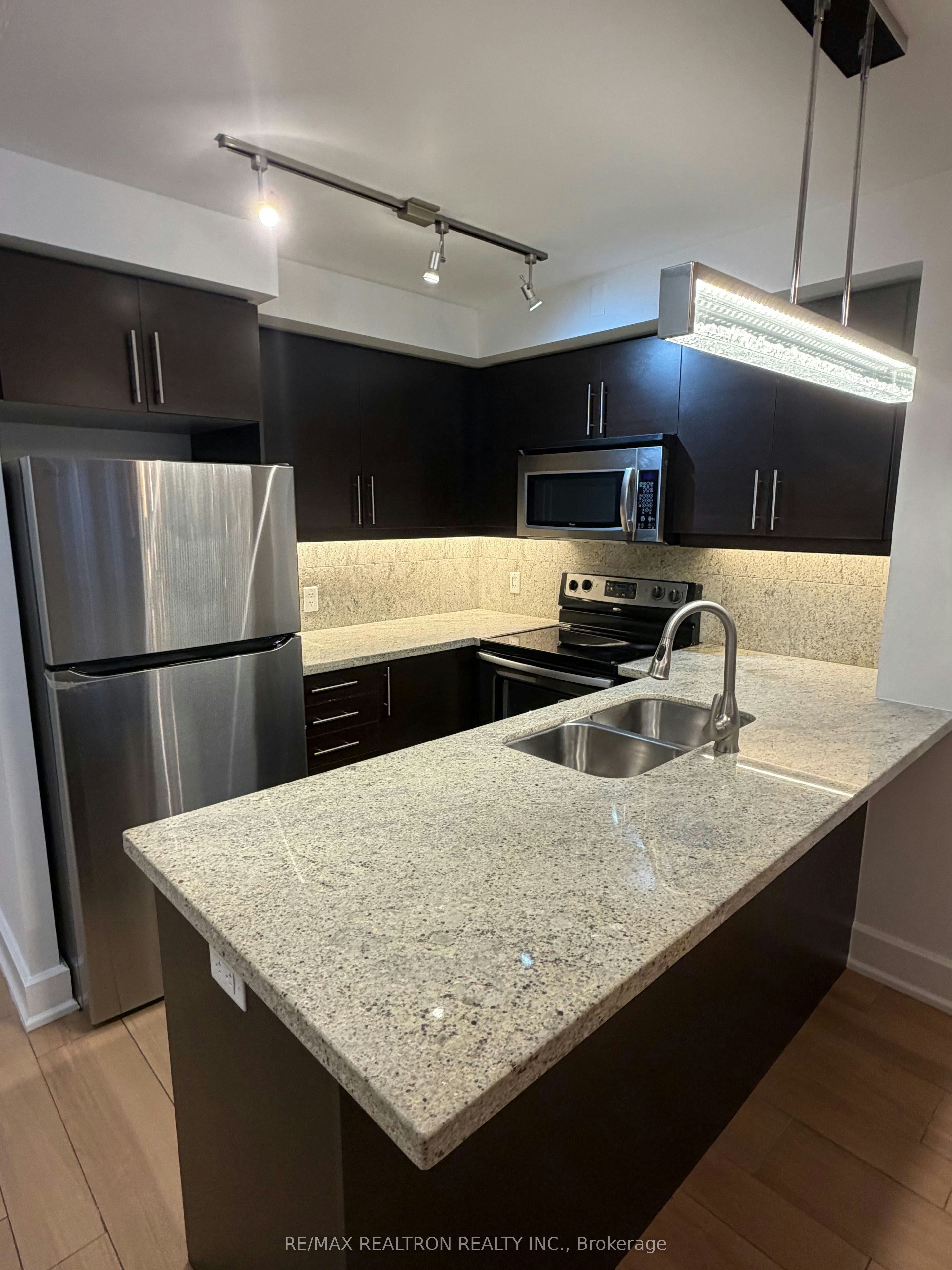 311-676 Sheppard Avenue E, Toronto, ON, M2K 3E7 - 6