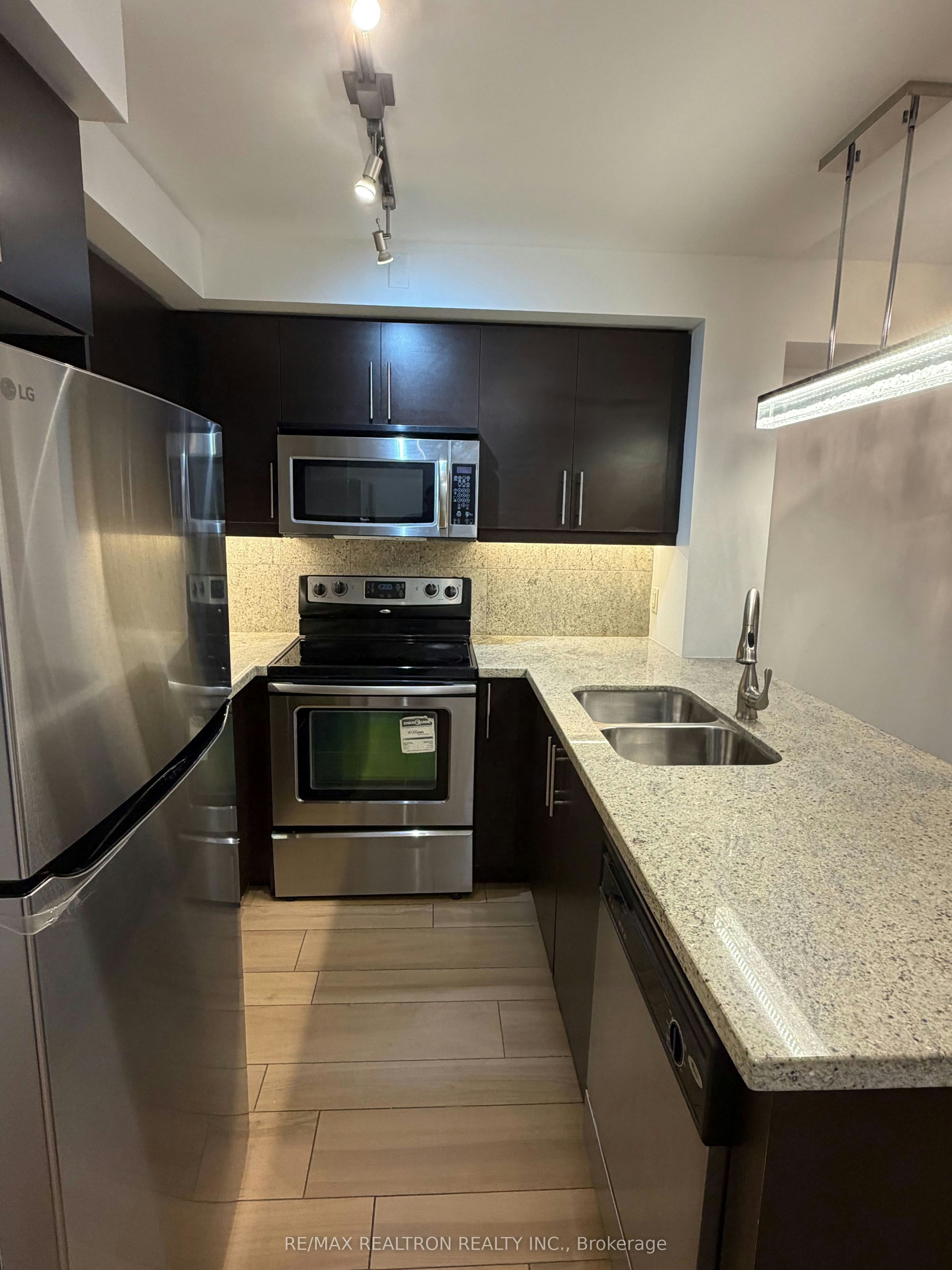 311-676 Sheppard Avenue E, Toronto, ON, M2K 3E7 - 7