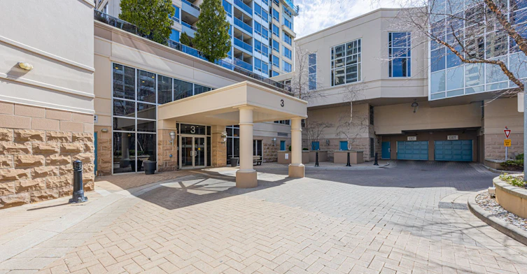 112-3 Rean Drive, Toronto, ON, M2K 3C2 - 24