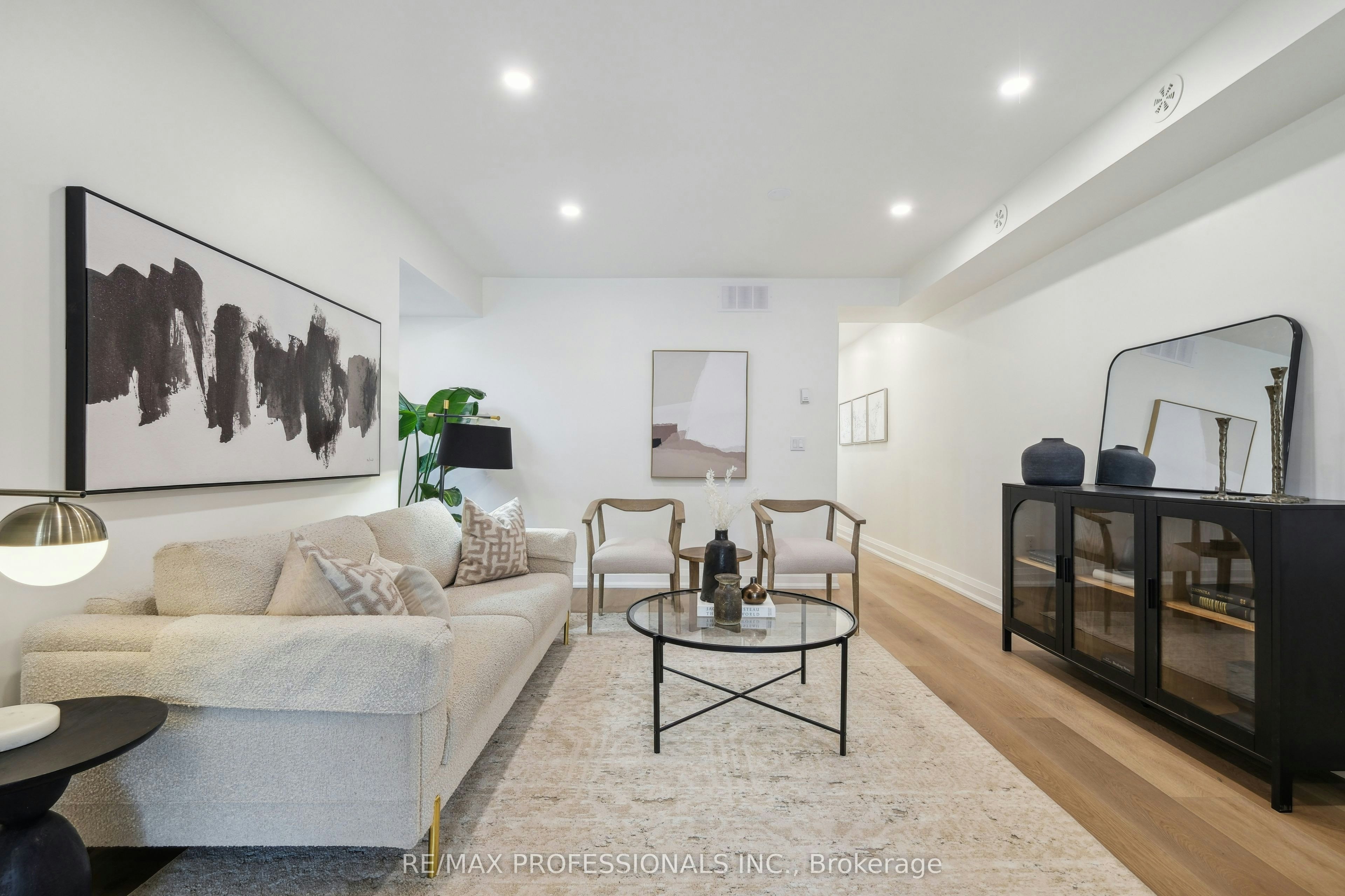 2nd Flr-134 Argyle Street, Toronto, ON, M6J 1N9 - 7