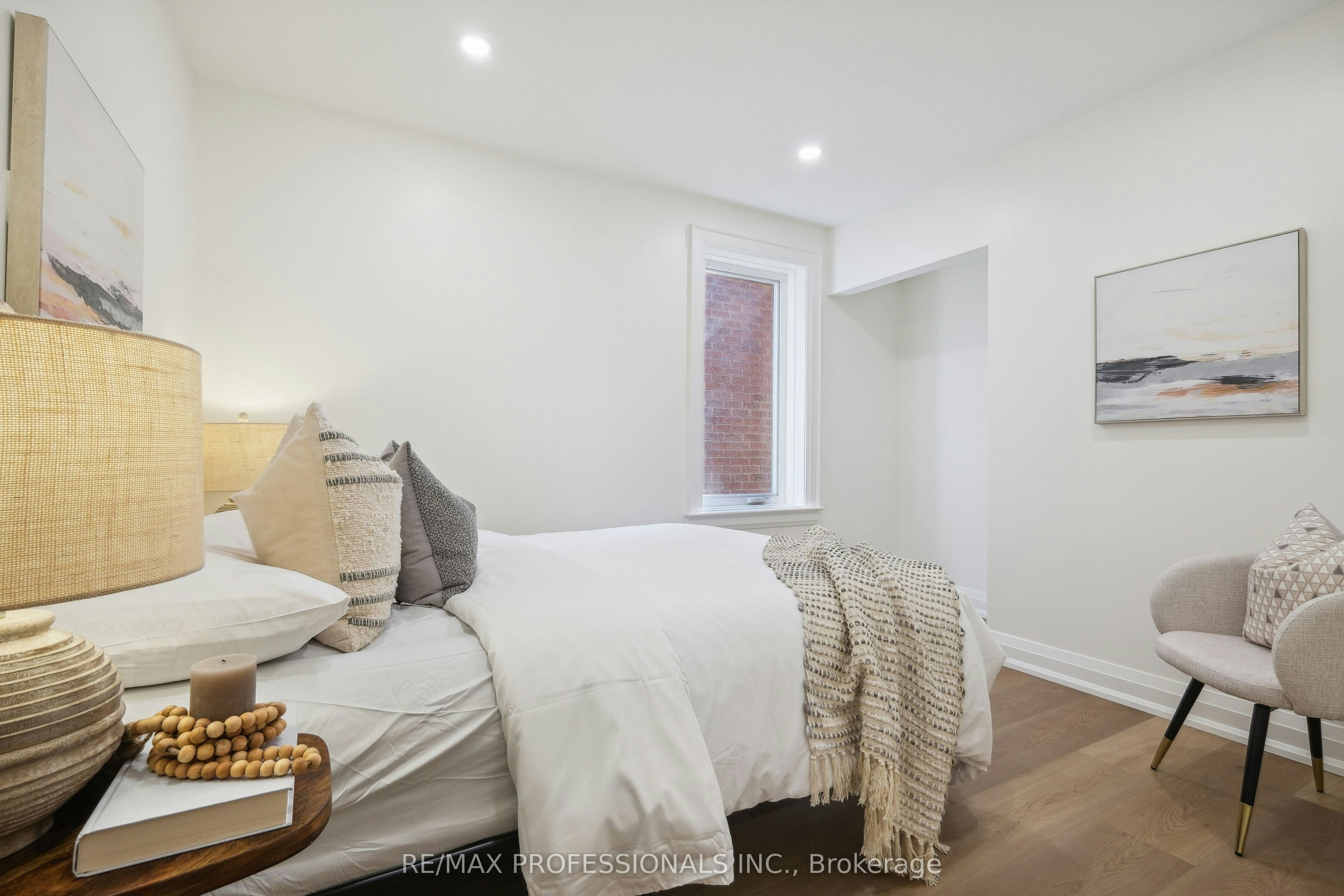 2nd Flr-134 Argyle Street, Toronto, ON, M6J 1N9 - 13