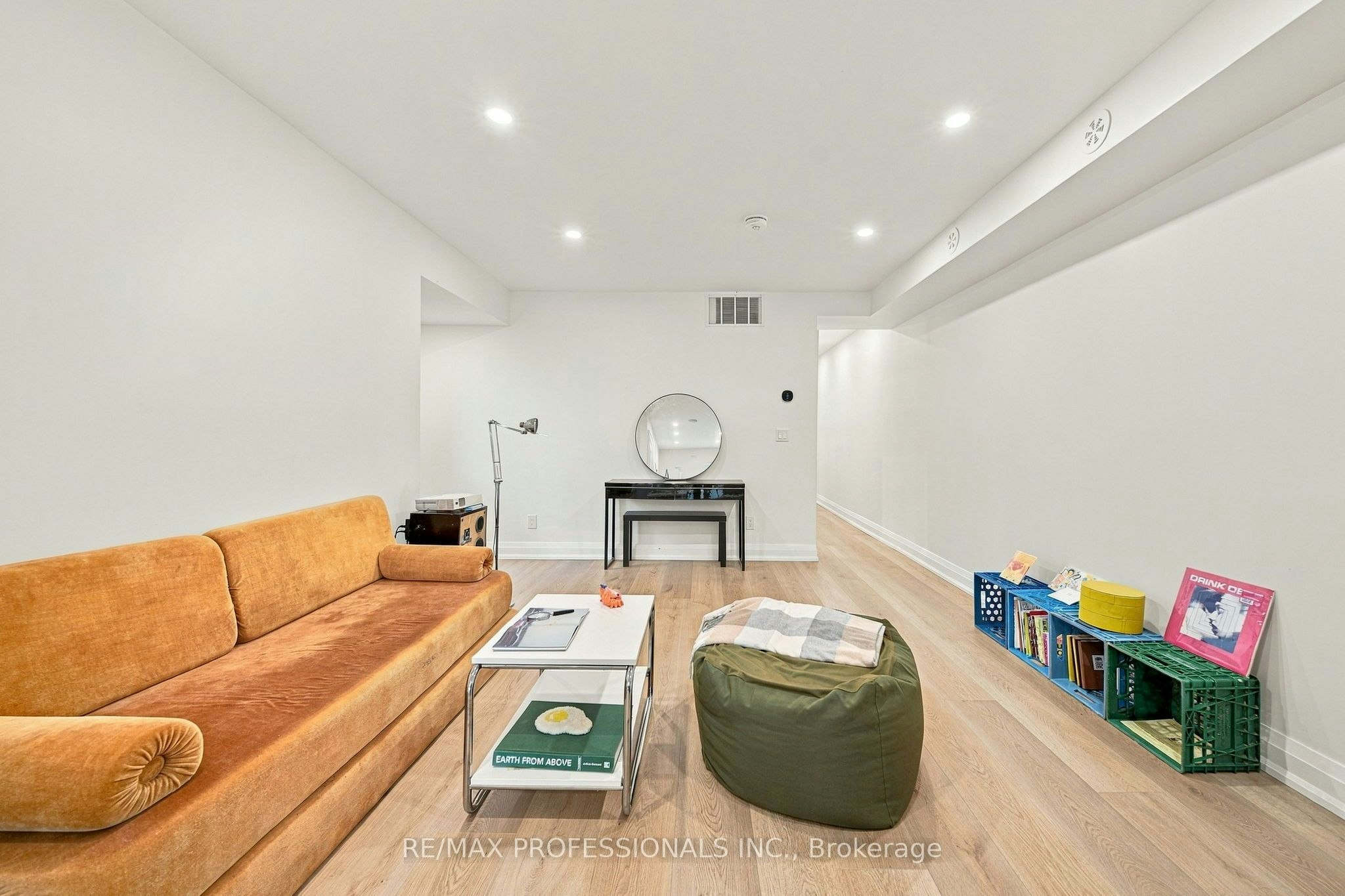 2nd Flr-134 Argyle Street, Toronto, ON, M6J 1N9 - 6