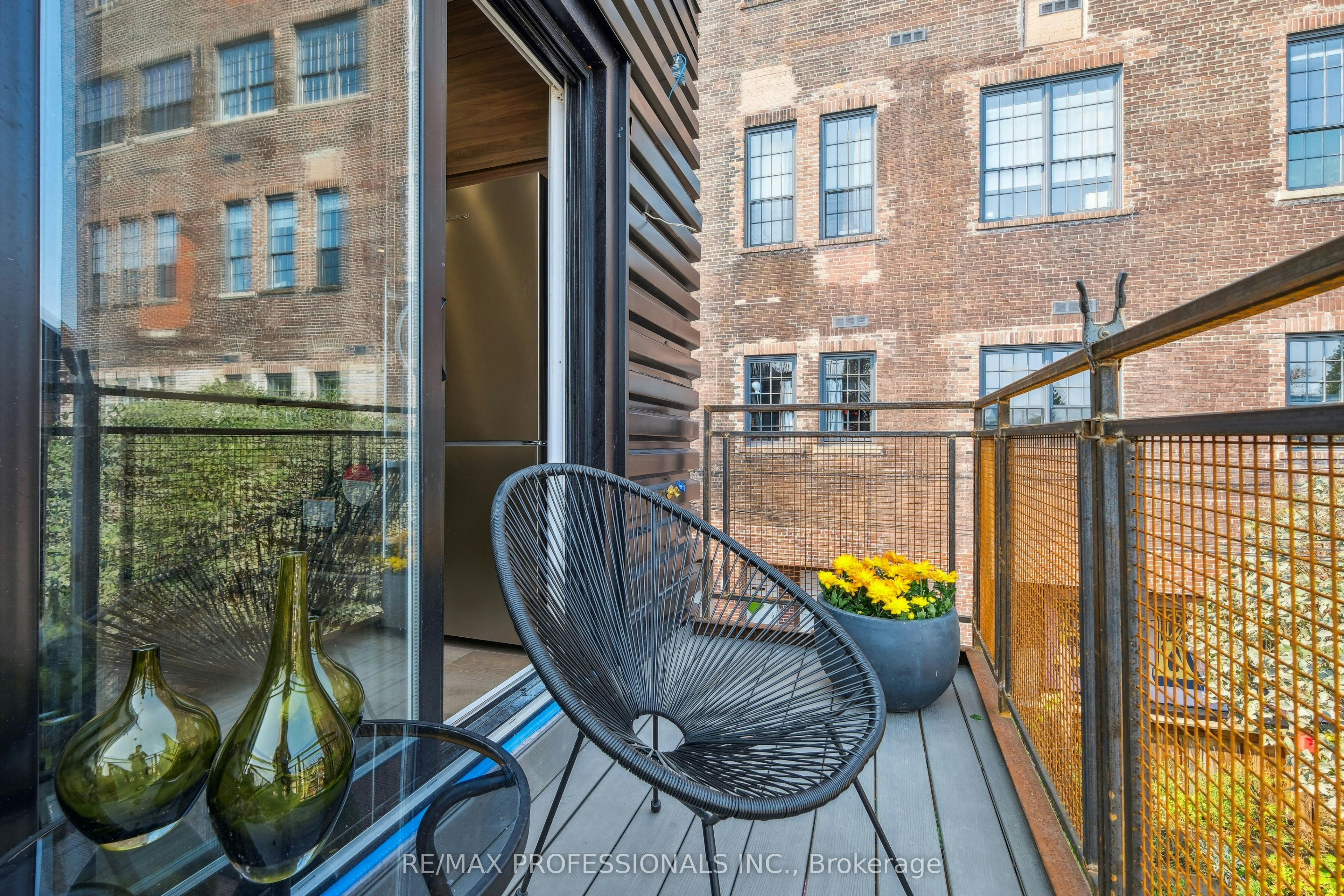 2nd Flr-134 Argyle Street, Toronto, ON, M6J 1N9 - 19