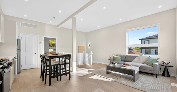 R - GARDEN-5 Hopperton Drive, Toronto, ON, M2L 2S5 - 2