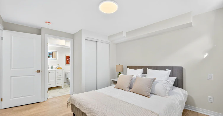 R - GARDEN-5 Hopperton Drive, Toronto, ON, M2L 2S5 - 26