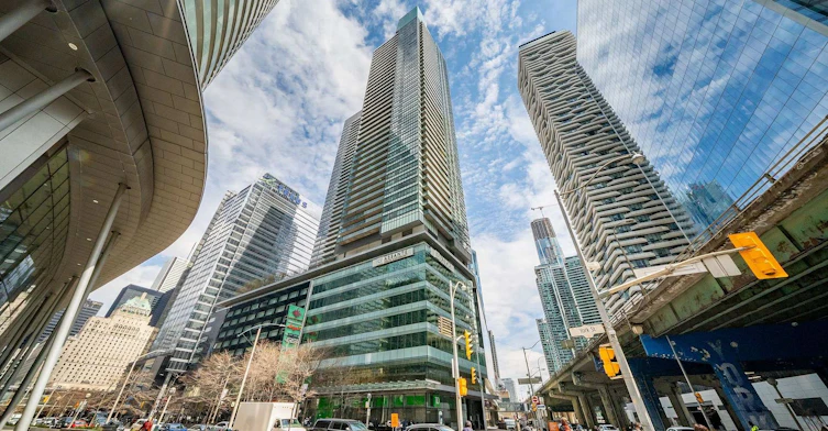 3905-55 Bremner Boulevard, Toronto, ON, M5J 0A6 - 2