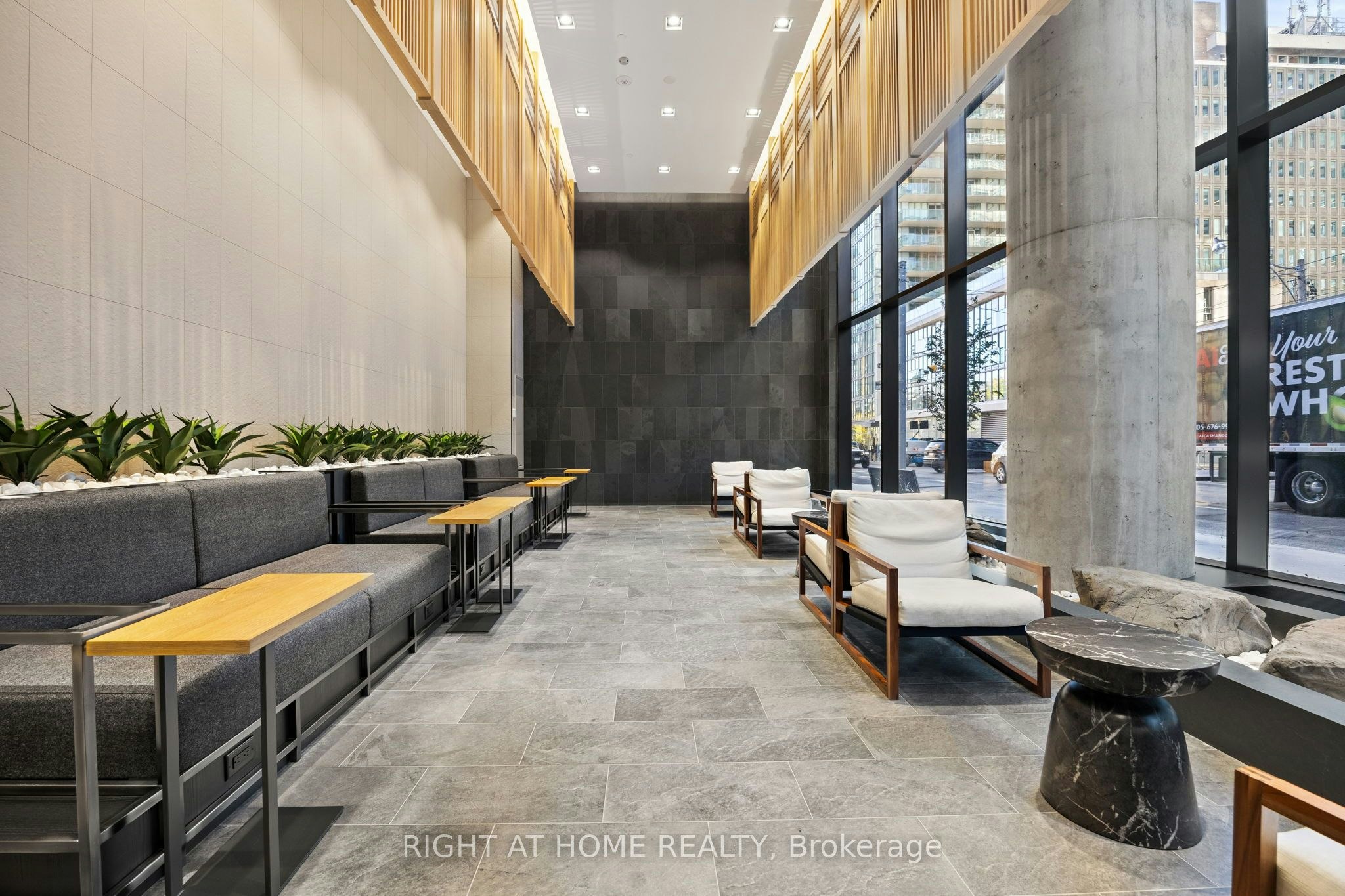 4608-89 Church Street, Toronto, ON, M5C 0B7 - 25