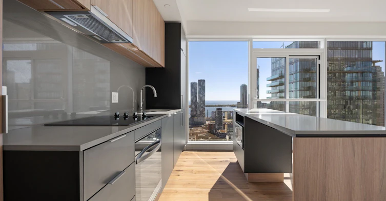 4608-89 Church Street, Toronto, ON, M5C 0B7 - 2