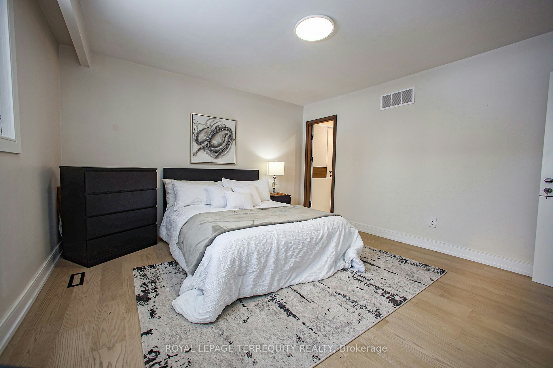 Upper-66 Moore Park Avenue, Toronto, ON, M2M 1M9 - 39