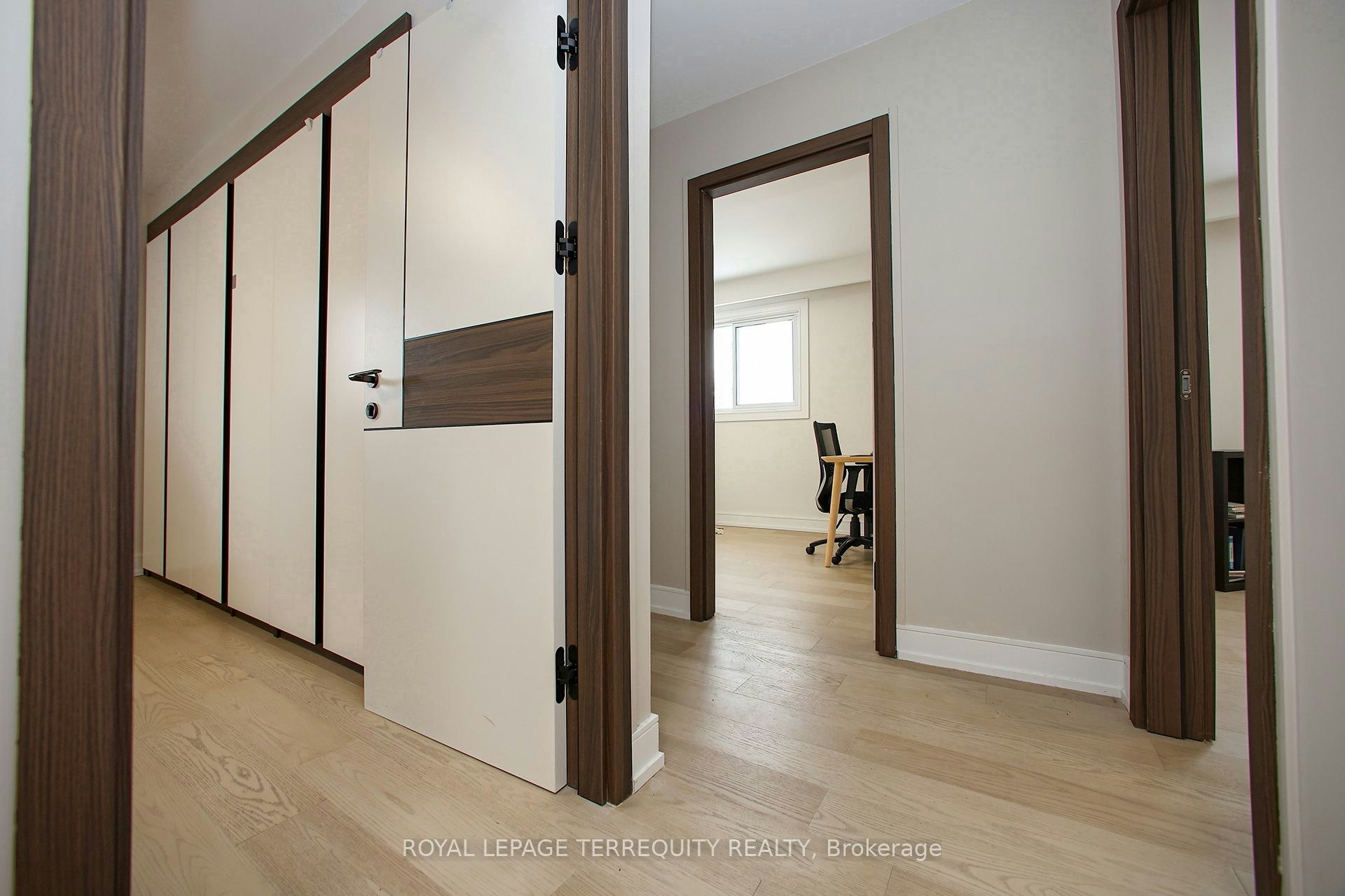Upper-66 Moore Park Avenue, Toronto, ON, M2M 1M9 - 32