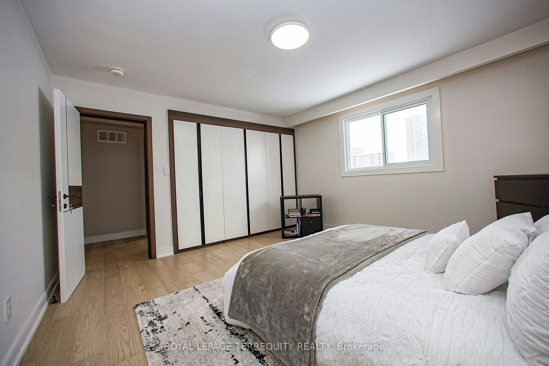 Upper-66 Moore Park Avenue, Toronto, ON, M2M 1M9 - 41
