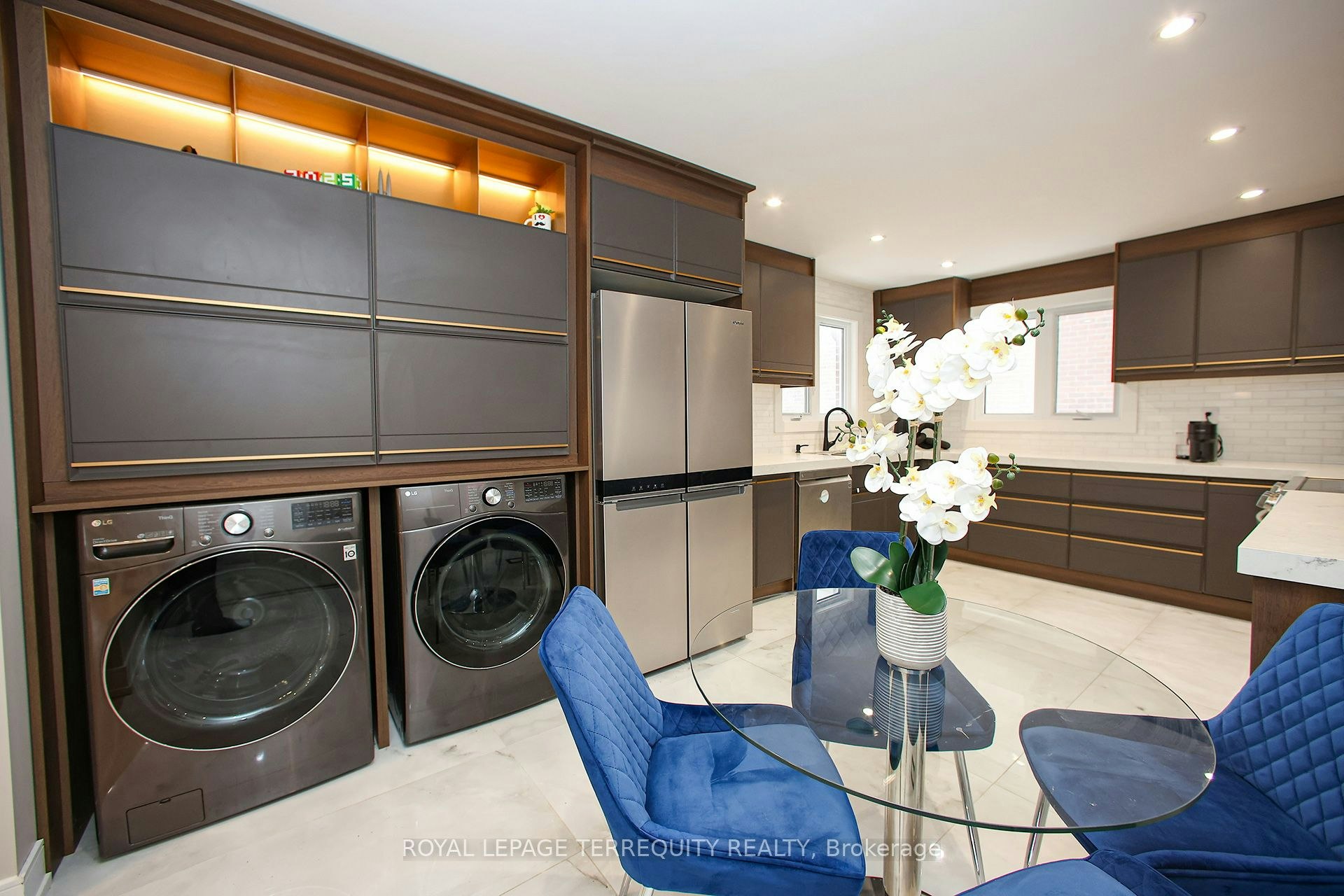 Upper-66 Moore Park Avenue, Toronto, ON, M2M 1M9 - 16