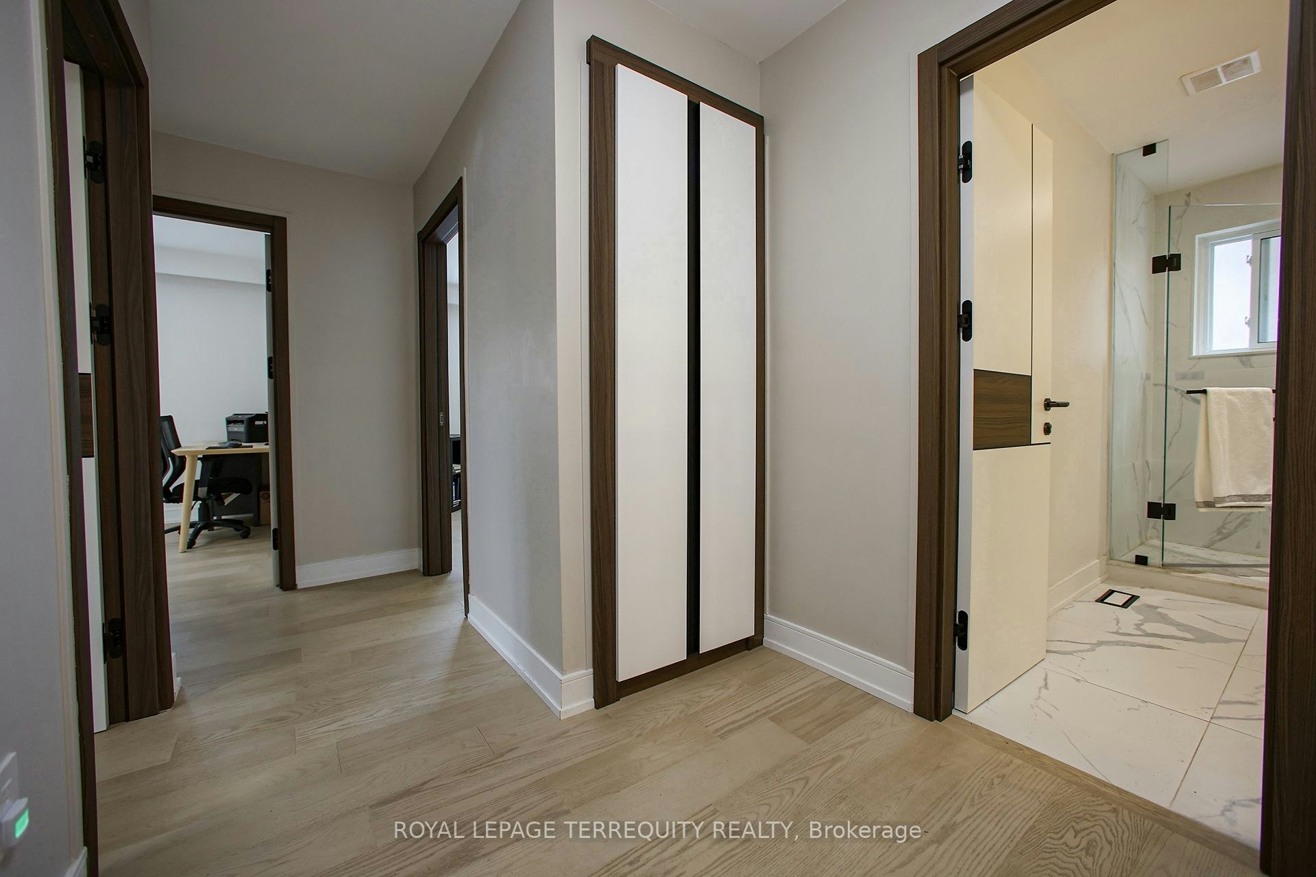 Upper-66 Moore Park Avenue, Toronto, ON, M2M 1M9 - 30