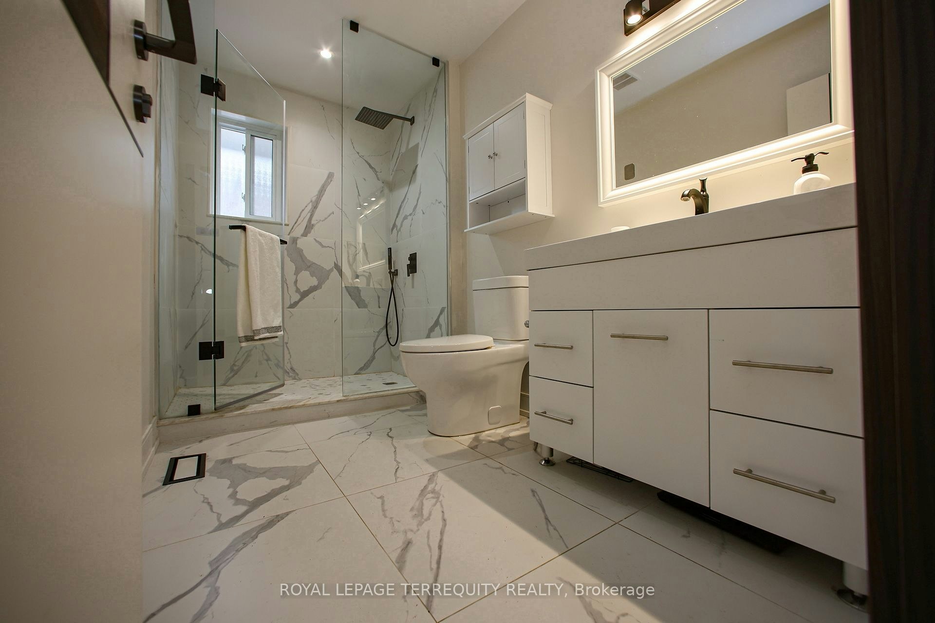 Upper-66 Moore Park Avenue, Toronto, ON, M2M 1M9 - 49