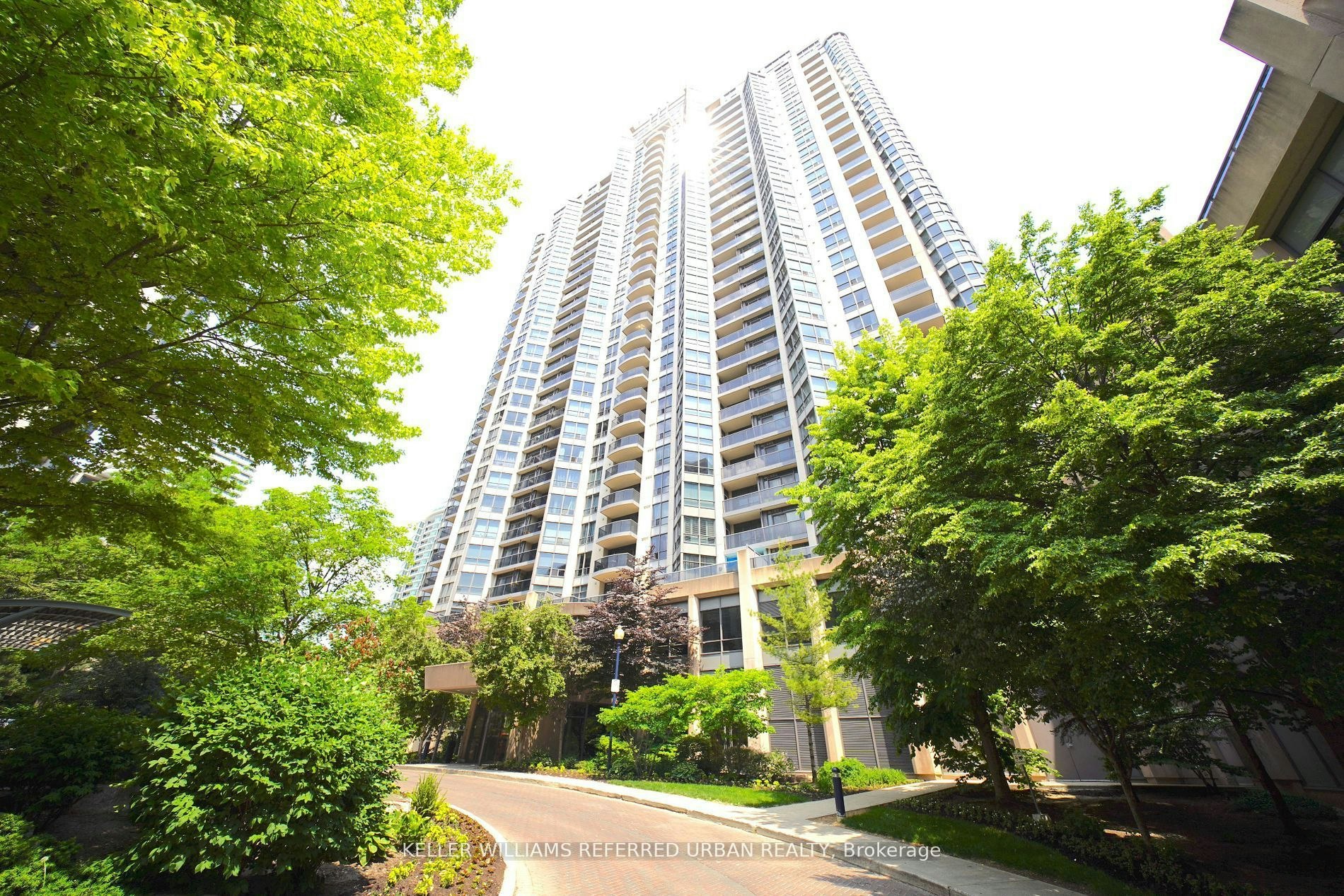 212-10 Northtown Way, Toronto, ON, M2N 7L4