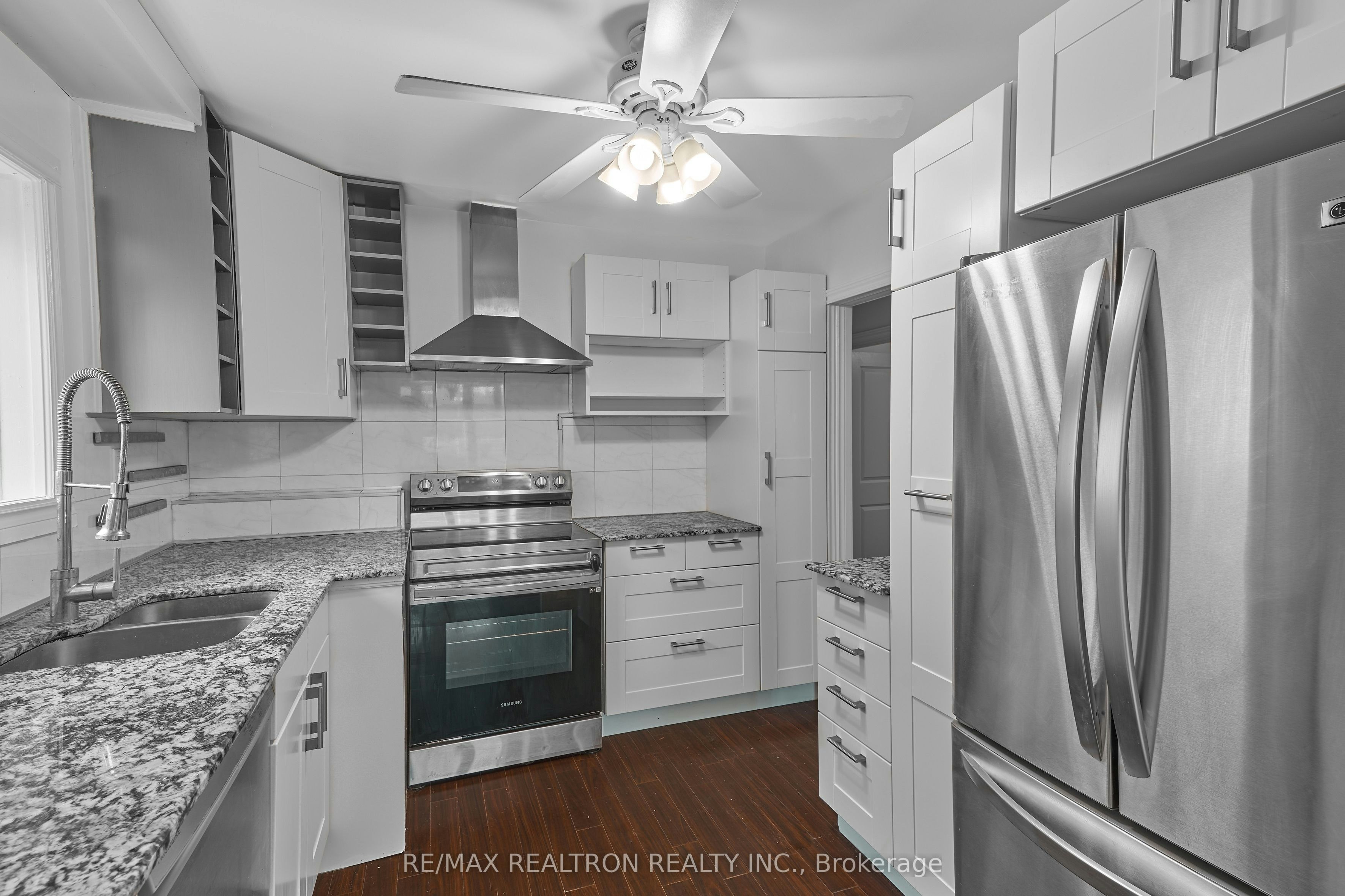 135 Regina Avenue, Toronto, ON, M6A 1R8 - 5